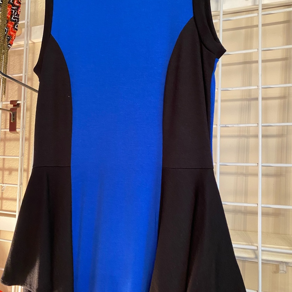 VENUS DRESS - Picture 3 of 5